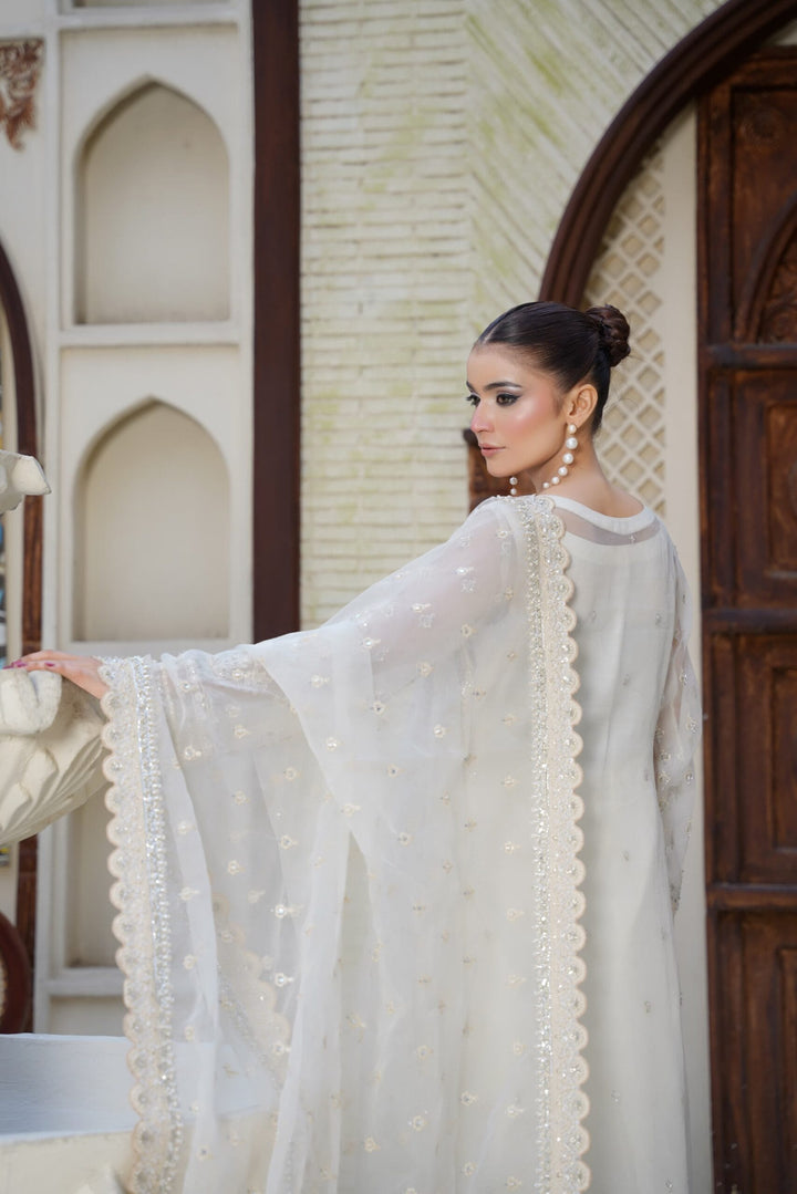 Mina Muse Lyric Suit Ivory 3 Piece