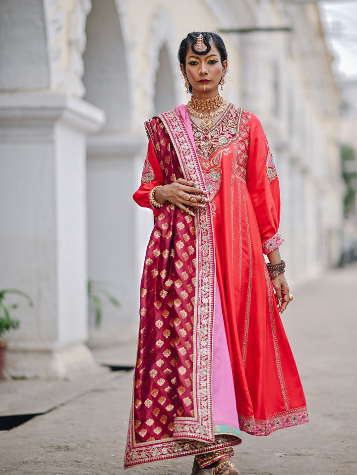 Sanam Chaudhri NEETA Red 2 Piece