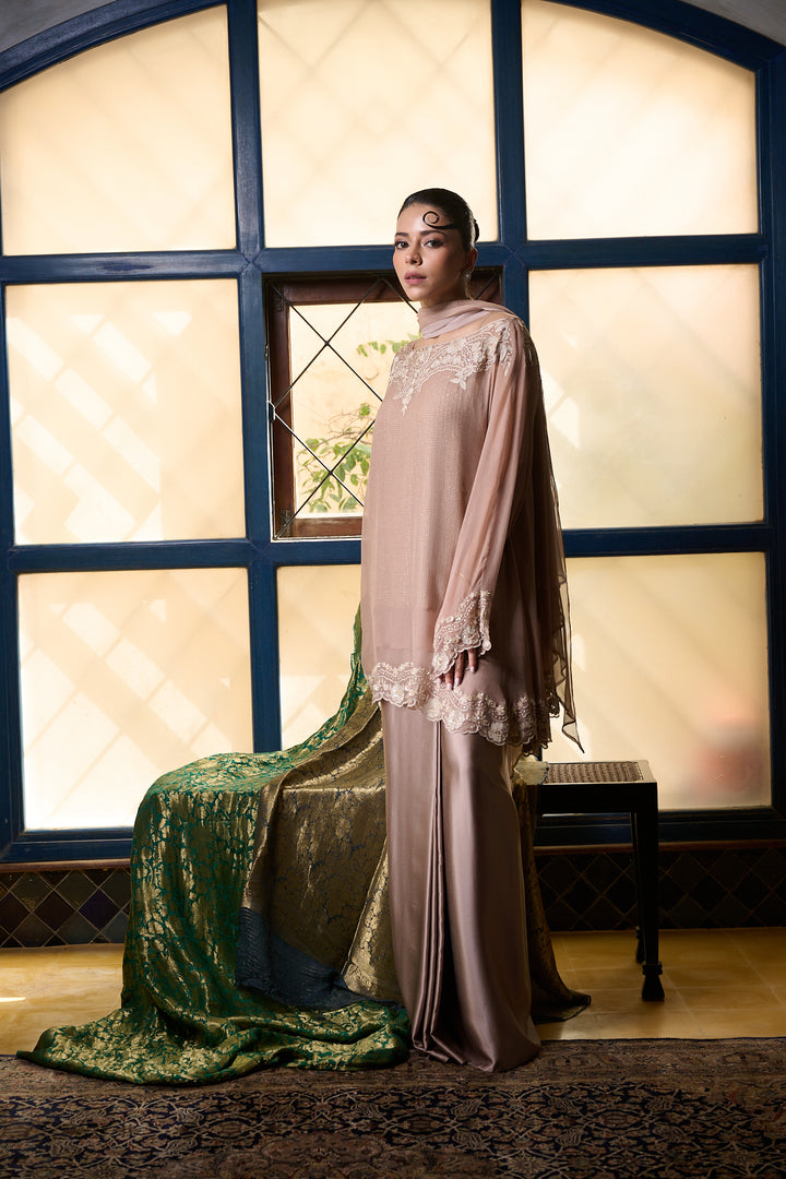 Maheen Khan - Venetian Lace  - DUSTY PINK - BLENDED SILK - 3 Piece