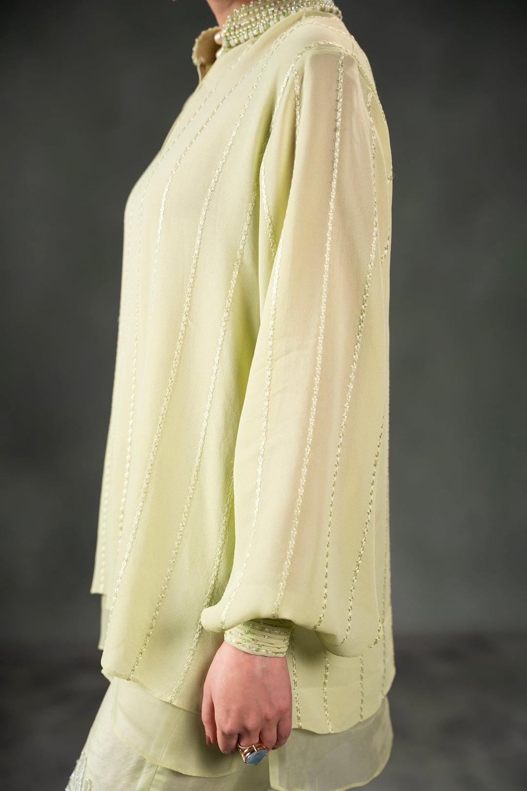 Nilofer Shahid - Aylin - Dusty