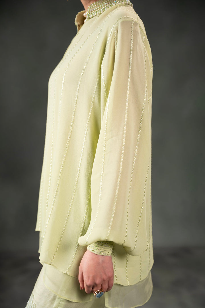 Nilofer Shahid - Aylin - Dusty