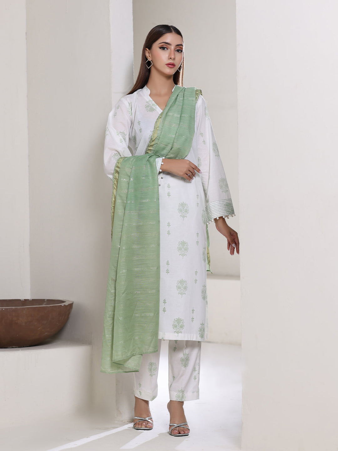 Oaks - Dyed Cambric Screen Print Suit For Women - White & Green - 3 Piece