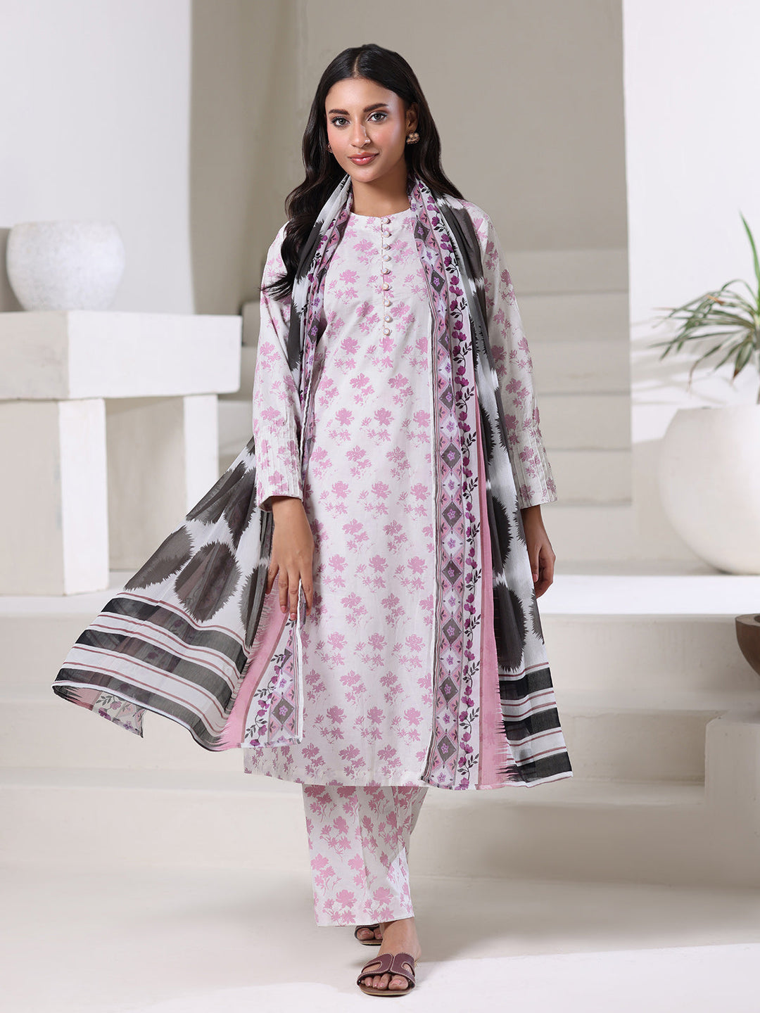 Oaks - Dyed Cambric Screen Print Suit For Women - White & Pink - 3 Piece