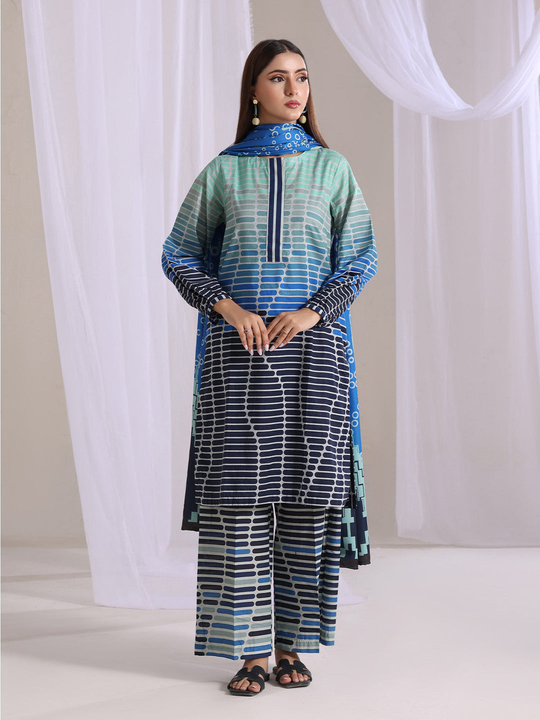 Oaks - Lawn Printed Unstitch Suit For Women - Blue - 3 Piece