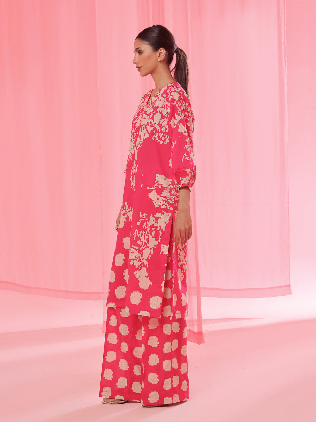 Oaks - Lawn Printed Unstitch Suit For Women - Red - 2 Piece