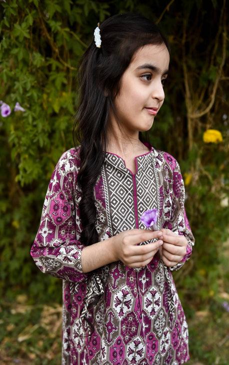 Oaks - Magenta Printed Kurti - 1 Piece