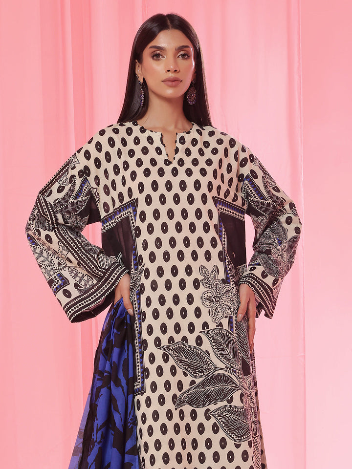 Oaks - Printed Pret &amp; Unstitched Suit Lawn Black - 3 Piece