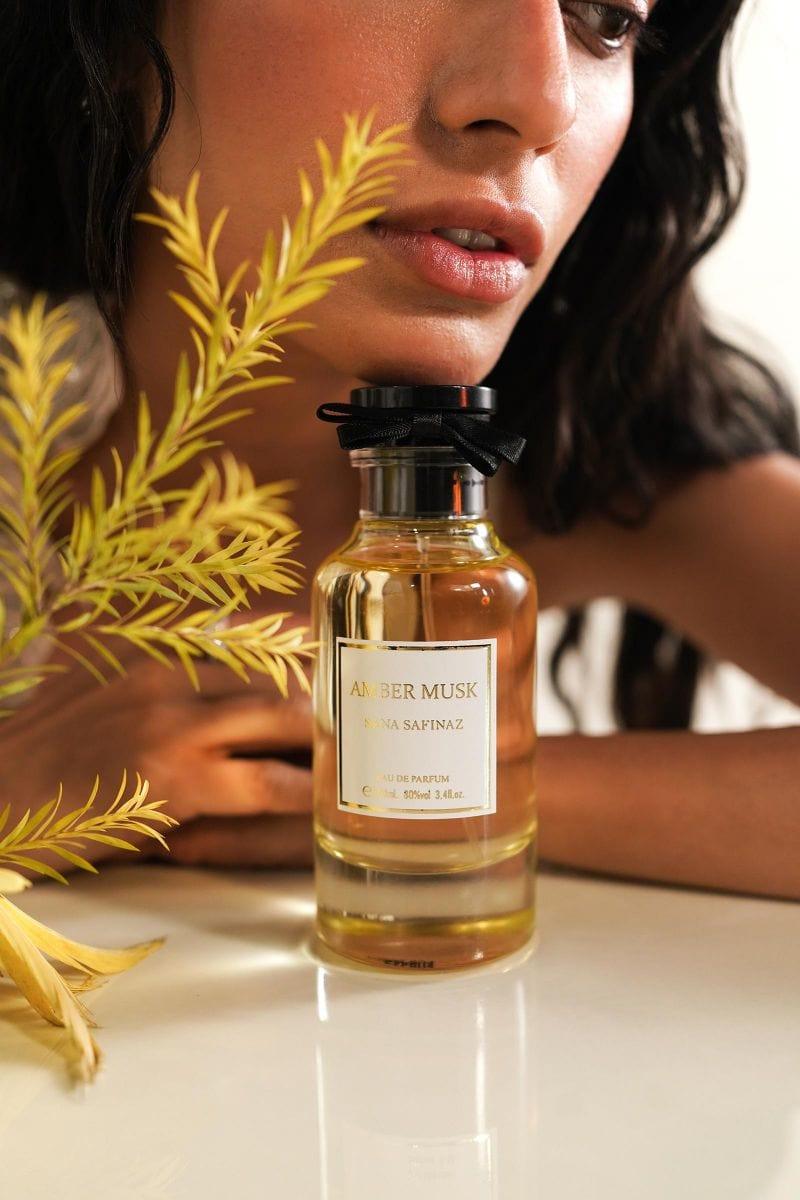 amber musk - sana safinaz