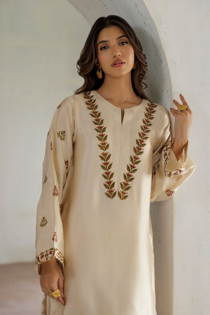 Pinktree - Ivory Baagh - Pure Silk - 3 Piece