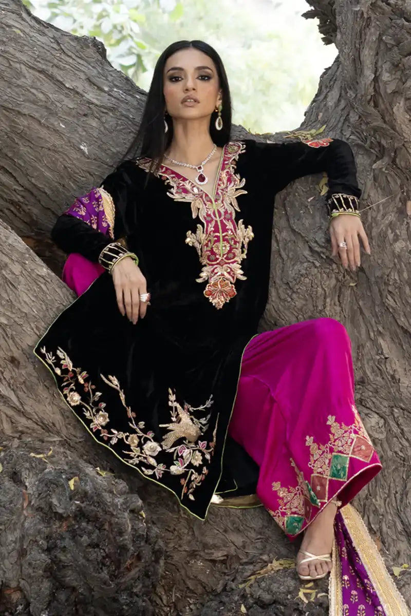 Pinktree - Shikar-e-Husan - Black & Hot Pink - 3 Piece