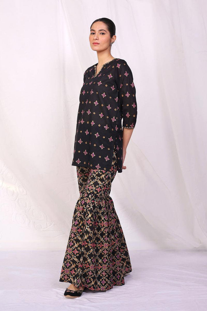 Generation - Zarnigar Gharara Set - Black - Lawn - 2 Piece