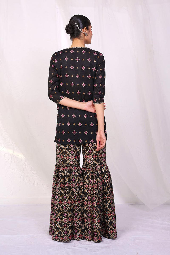 Generation - Zarnigar Gharara Set - Black - Lawn - 2 Piece