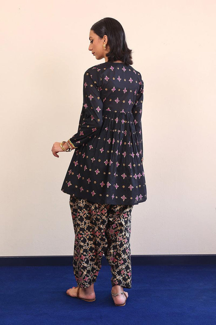 Generation - 2- Piece Zarnigar - Black - Lawn