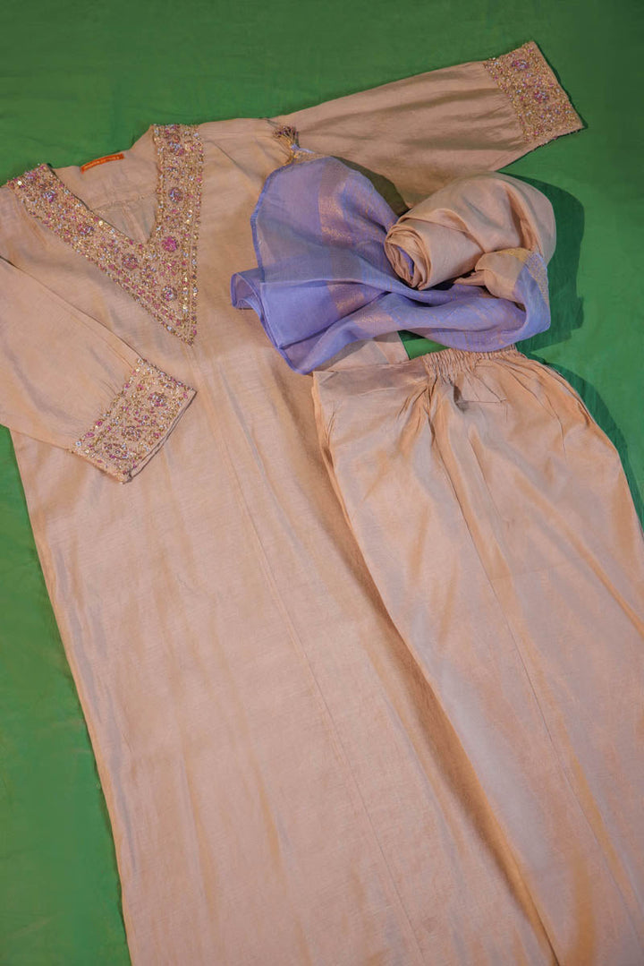 Generation - Balochi Begum - Cotton - Beige