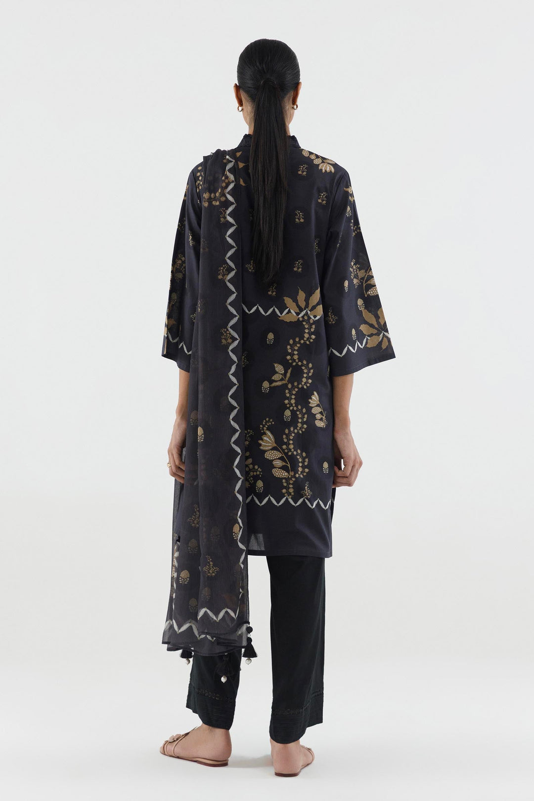 Sana Safinaz Stitched Printed Lawn Suit Black 2 Piece