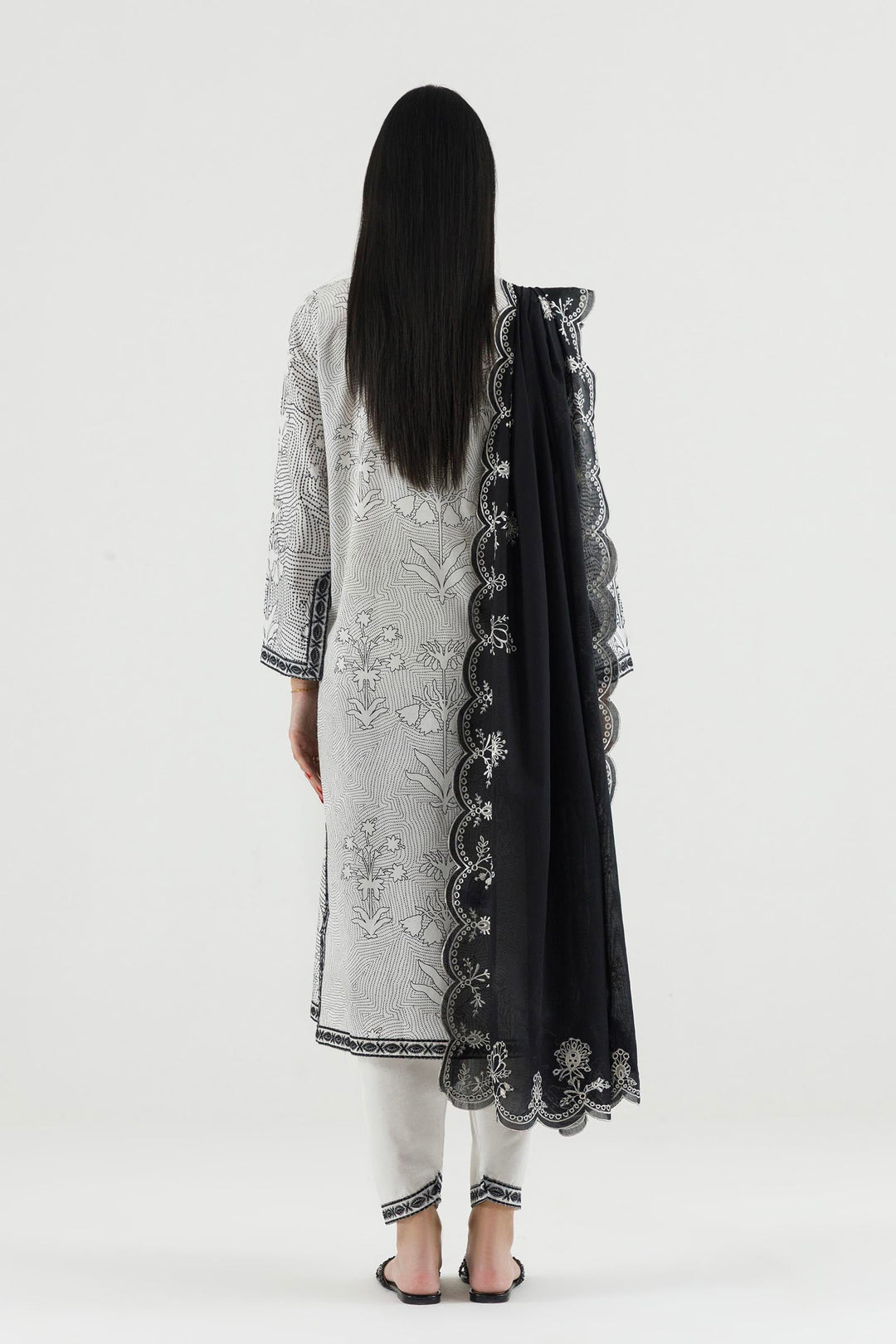Sana Safinaz - Embroidered Lawn Suit For Women - 2 Piece