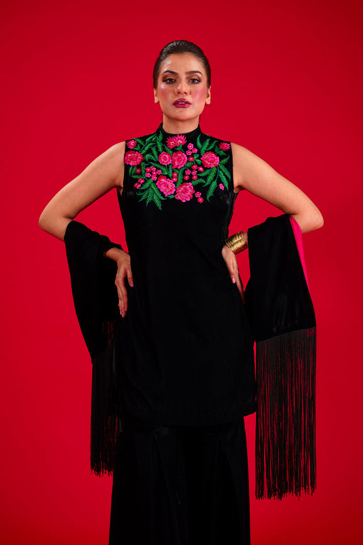 Salahuddin Pasha - Matte Noir Bloom Velvet Gharara For Women - Black - 3 Piece