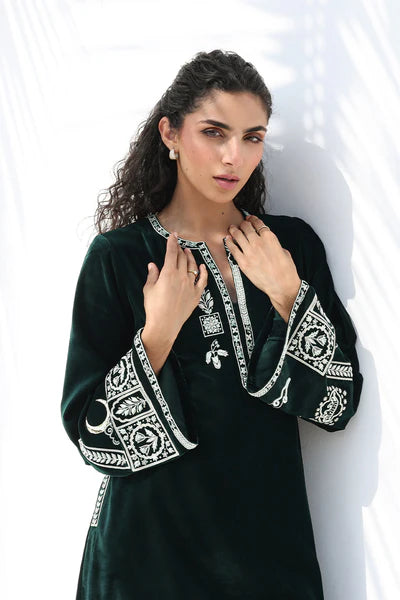 Sania Maskatiya - Liana Velvet Suit For Women - Emerald 2 Piece