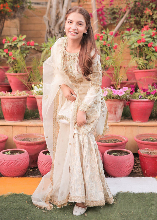 Sara Jahan - Rang E Bahar Zari Organza Embroidered Suit For Women - White - 3 Piece