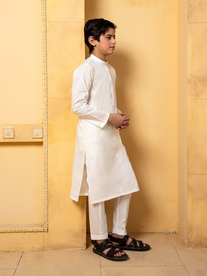 Shahjahan - White Embroidered Kutra Trouser - 2 Piece