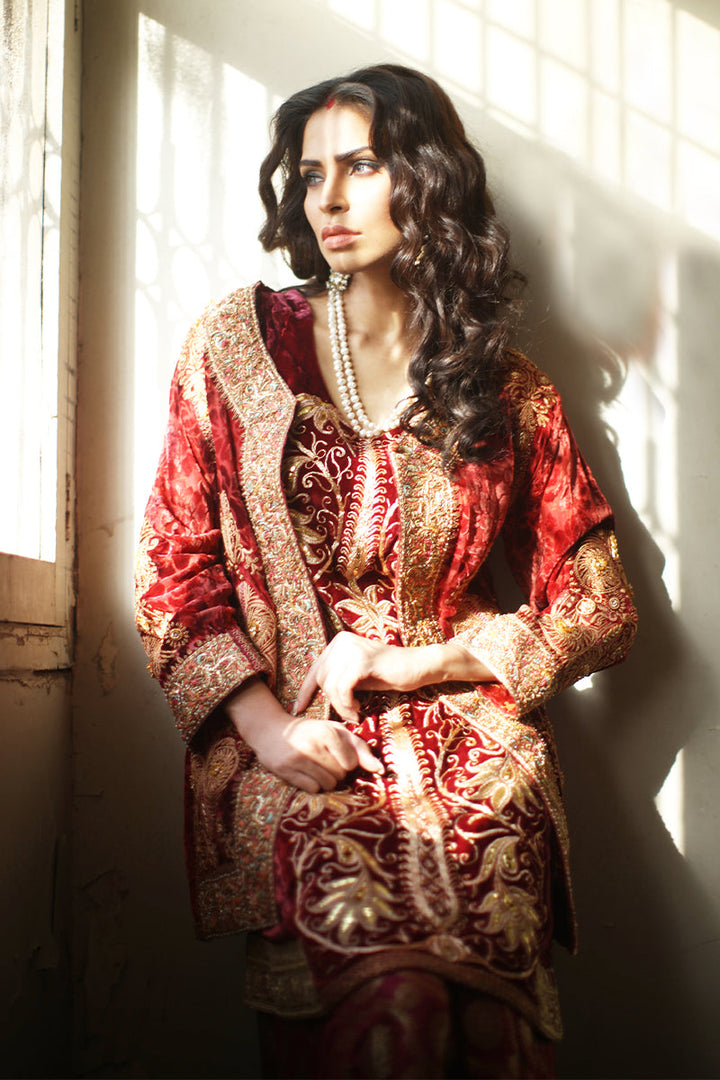 Shamaeel Ansari Mehrunisa Royale Jacket Red 3 Piece