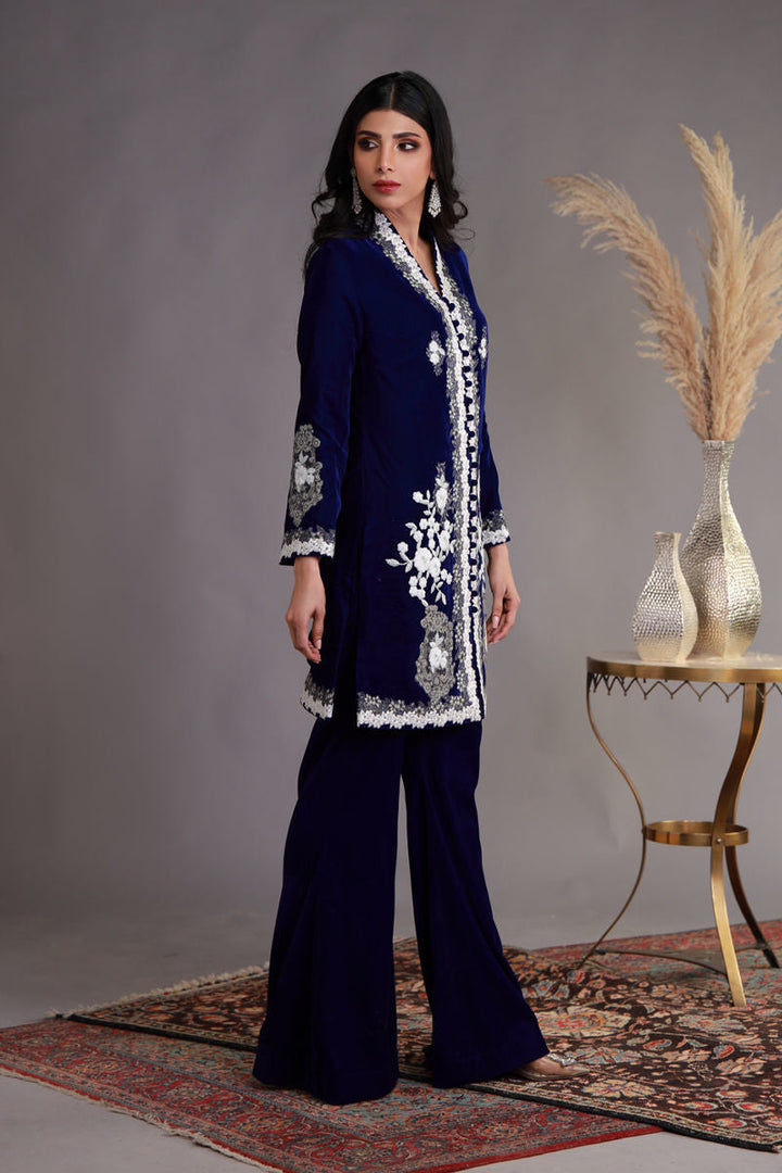 Shamaeel - WFE-09 - Velvet