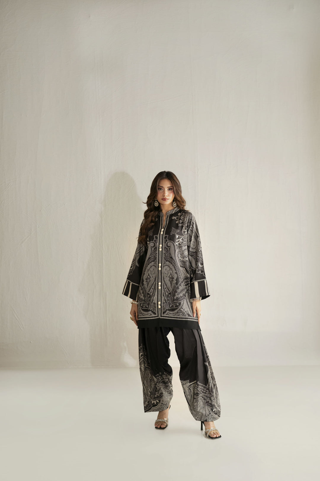 Shehrnaz - Crepe Silk Eclipse Cape Co-Ord For Women - Black