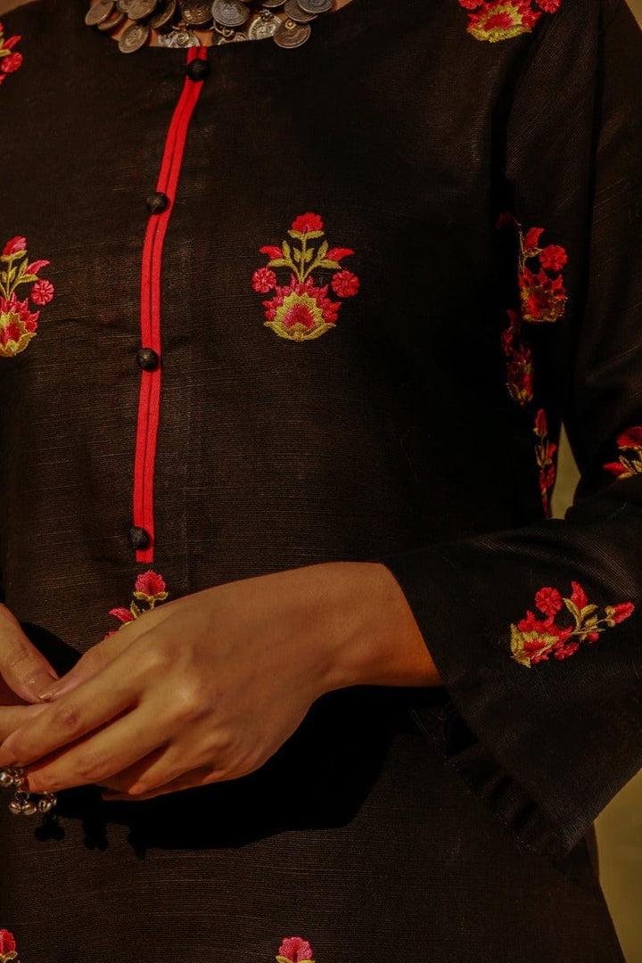 Soffio - SPK7012B - Black - Embroidered Khaddar - 2 Piece