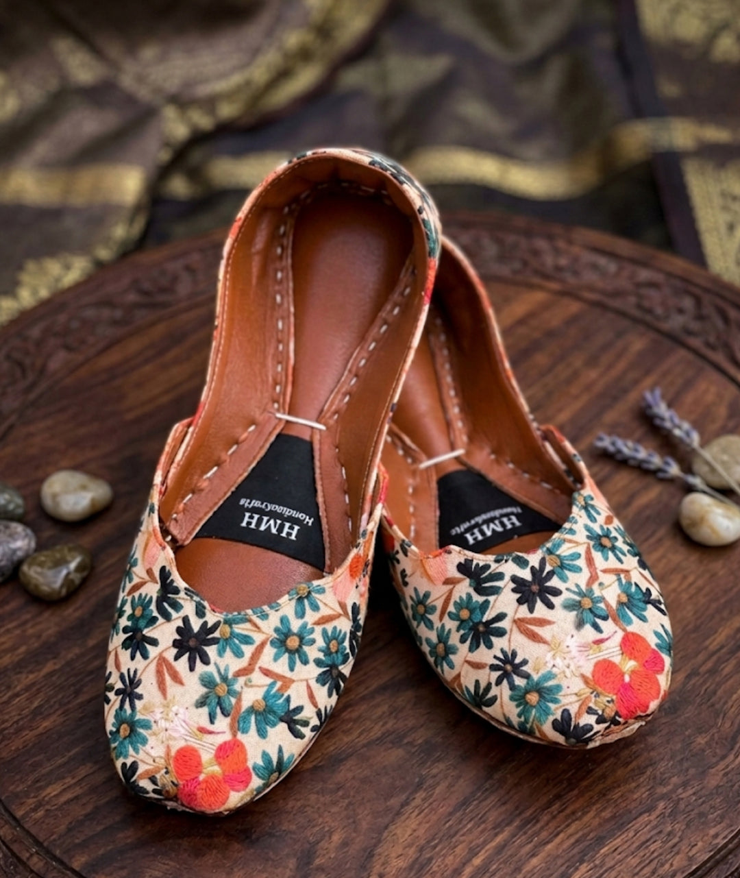 Hemo Handicraft - Soft Petal Khussa For Women - Multi