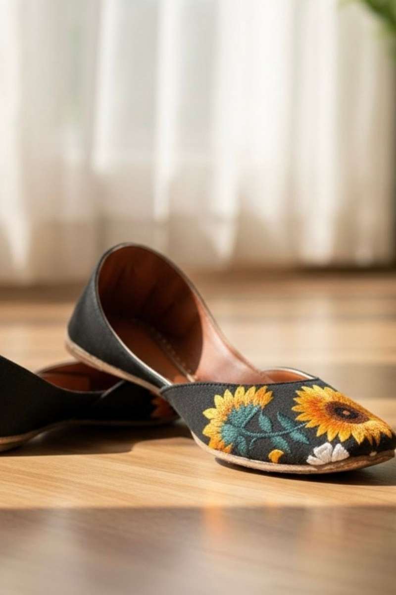 Hemo Handicraft - Soraj Mukhi - Black