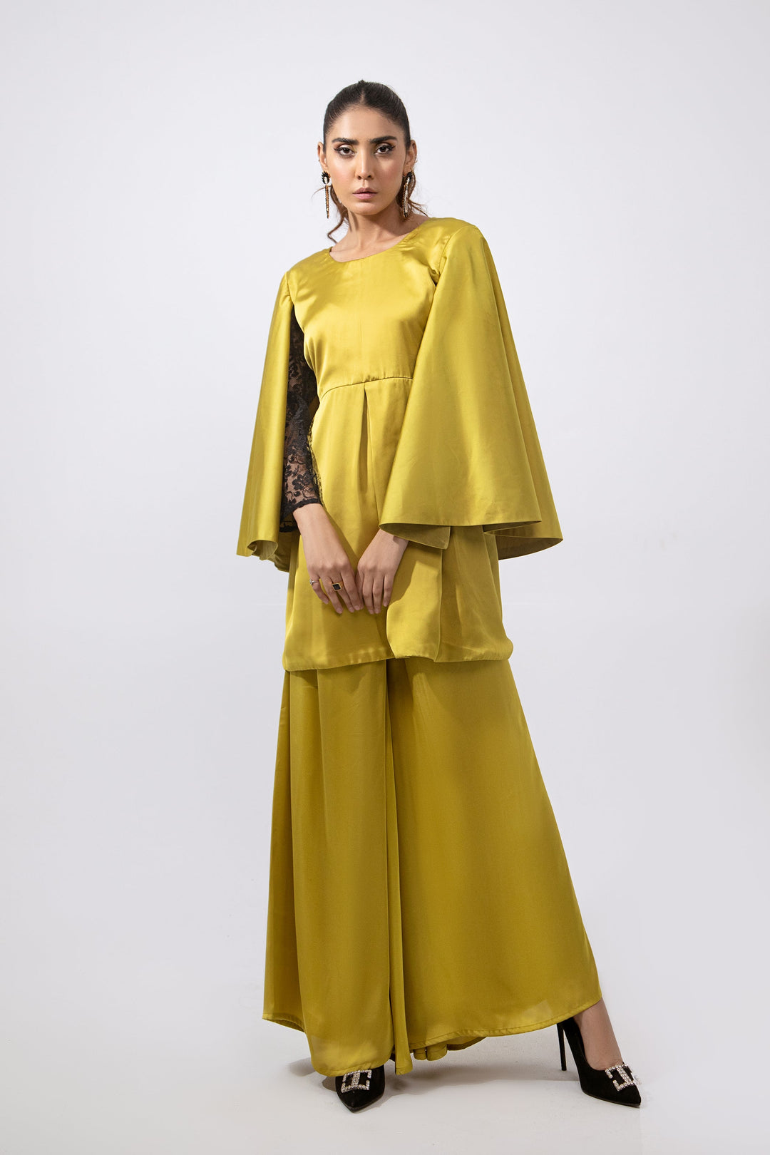 Syah - Co-Ord Set Bell Sleeves Top With Palazzo - Silk - 2 Piece