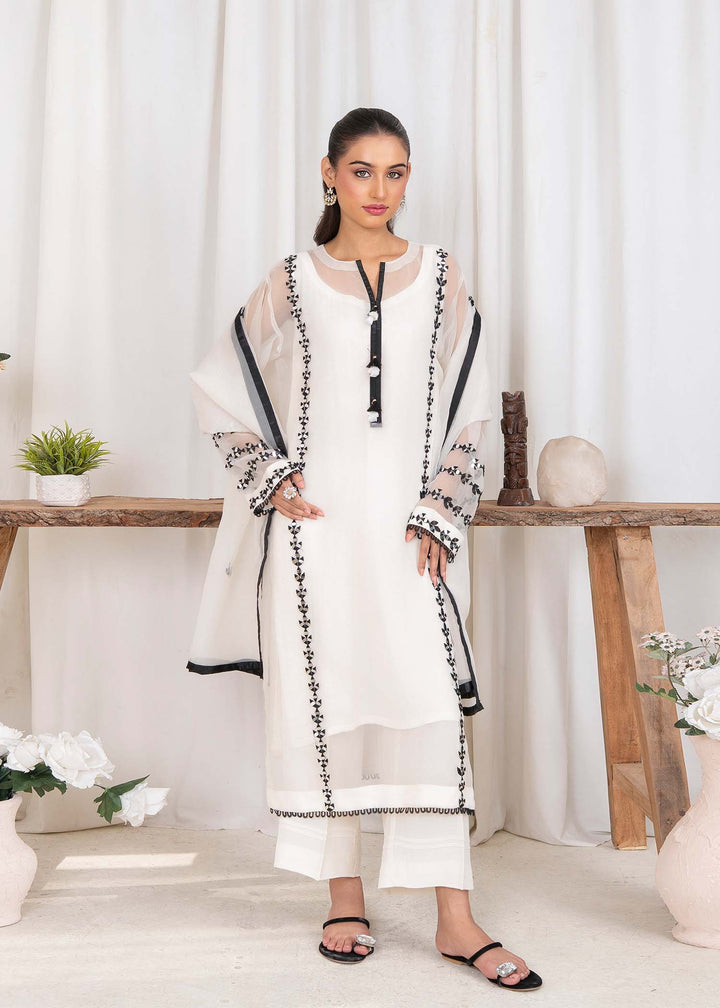 Laleen Hannah 3 Piece Suit Ivory