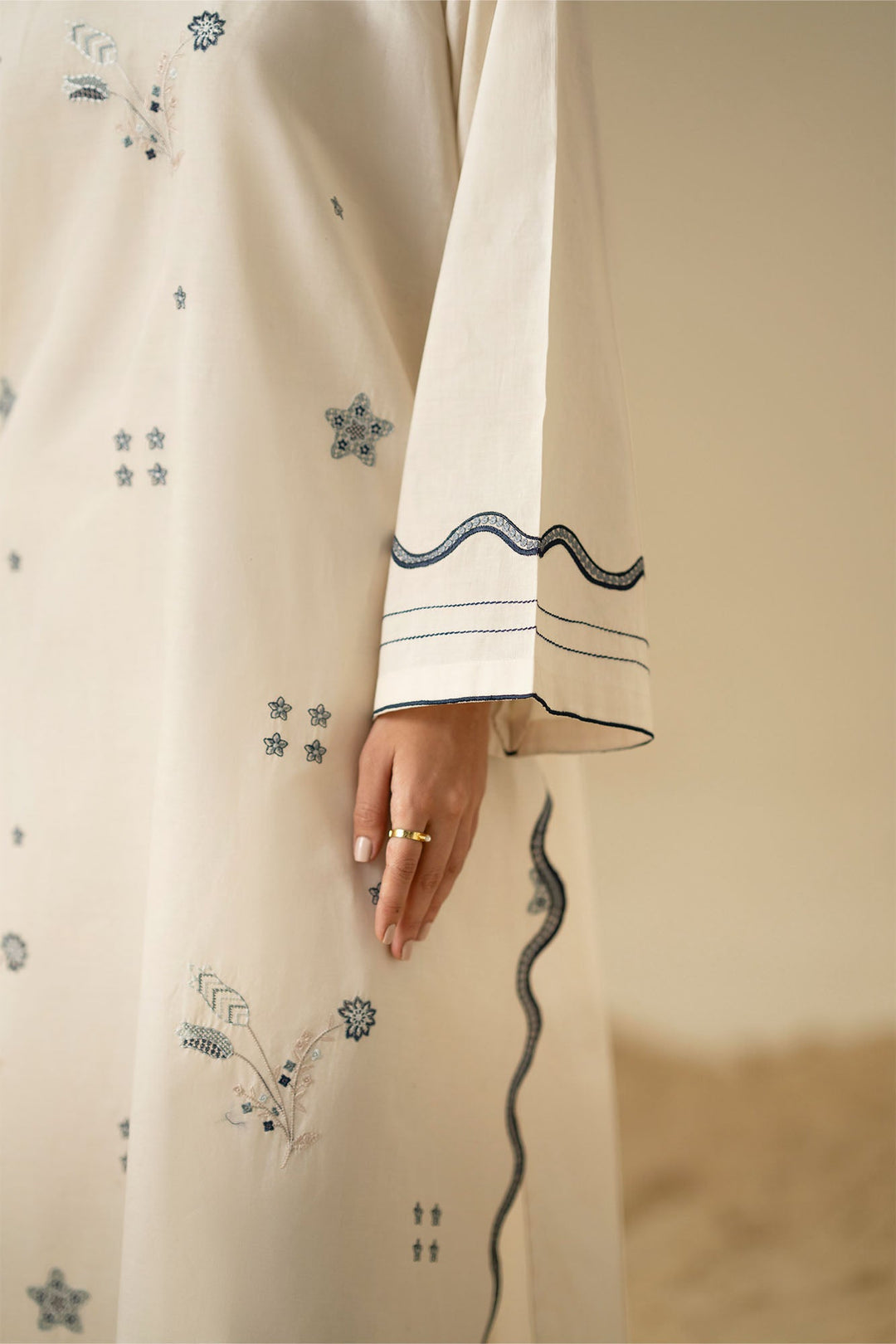 Cross Stitch Ivory Essence 2 Piece Suit White