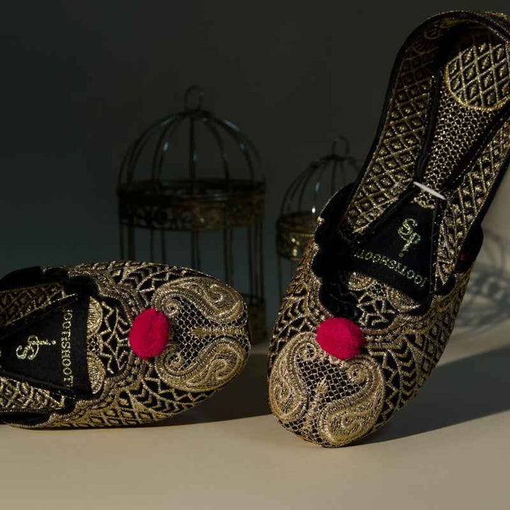 JootiShooti - Naqsh-e-Zar (Pink Pompom)
