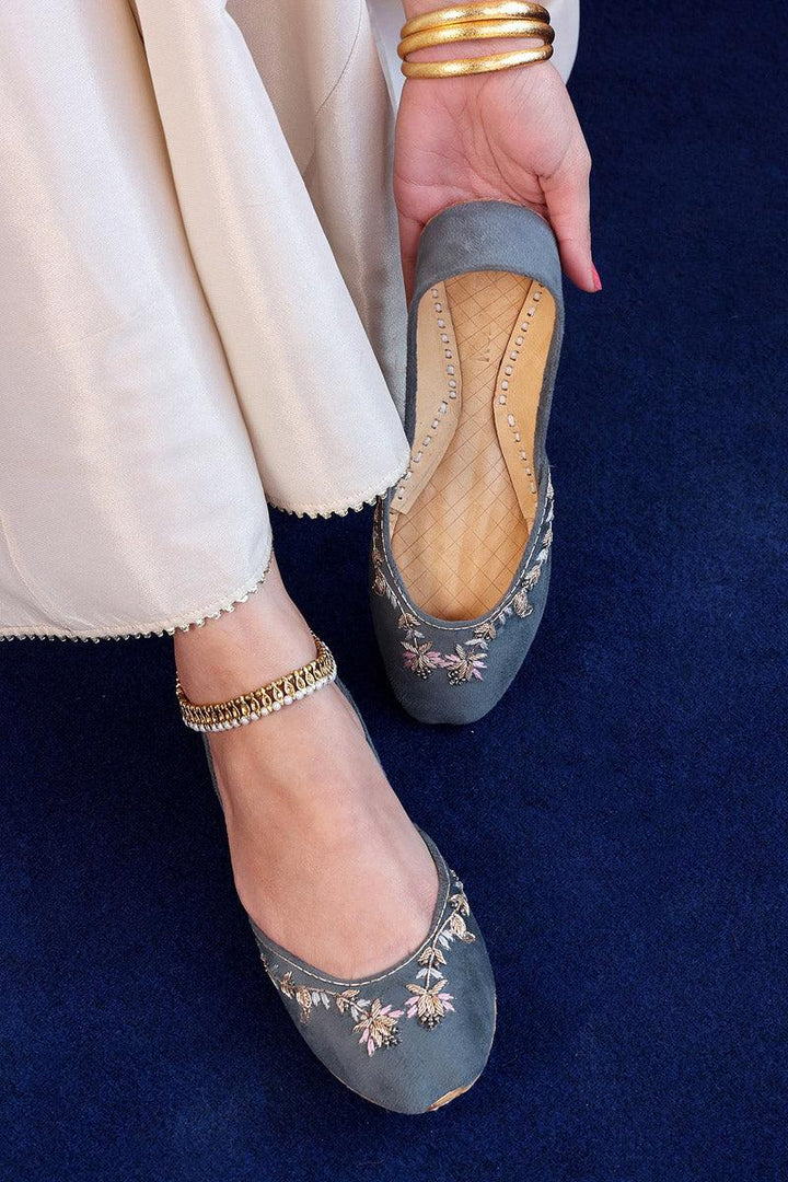 Generation - Zardozi Khussa - Light Grey - Leather
