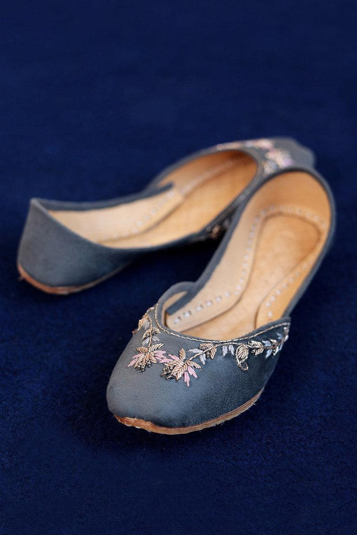 Generation - Zardozi Khussa - Light Grey - Leather