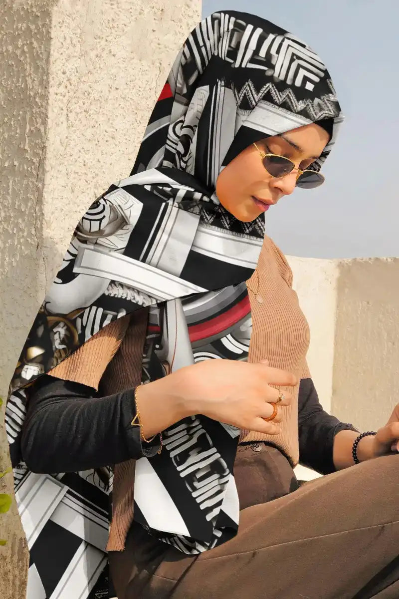 Black Wolf - GRADIENT DIAMOND SILK HIJAB - BLACK - 1 Piece