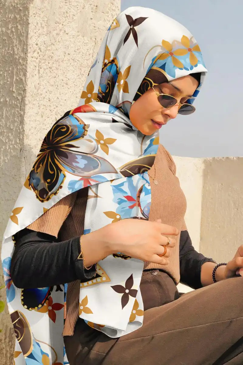 Black Wolf - DAMIEN HIRST SILK HIJAB - WHITE - 1 Piece