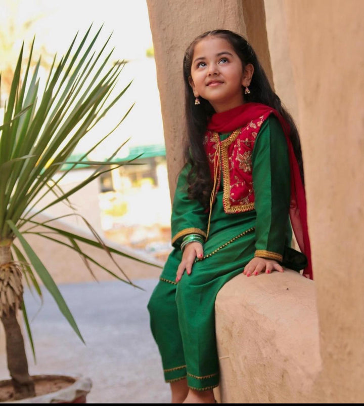 Kidoz Kloset - Oriole Embroidered Velvet Waistcoat With Shalwar Kameez For Girl