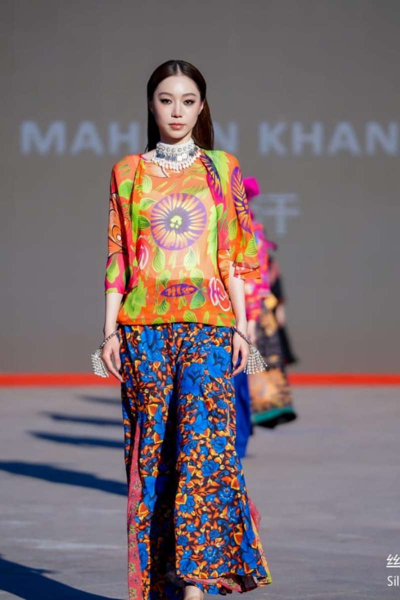 Gulabo - Folk Bloom Trousers - Blue Multi - Karandi Silk + Lawn - 1 Piece