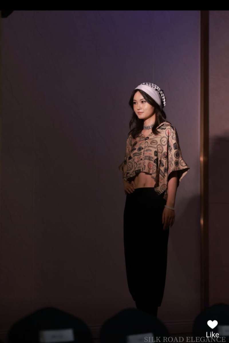 Gulabo - Riot Box Top - Biege Black - Pure Silk Cotton - 1 Piece