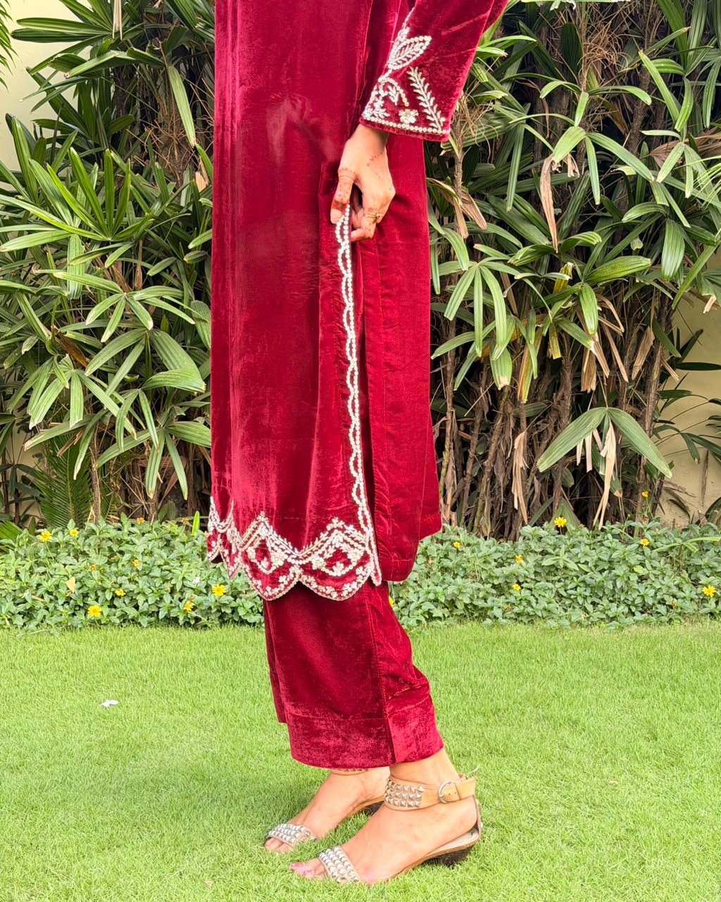 Ombrella Maroon Velvet 2 Piece Suit
