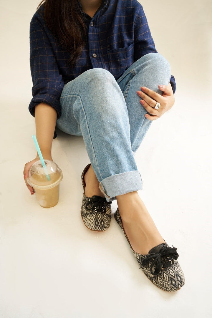 JootiShooti - Whisper Weave