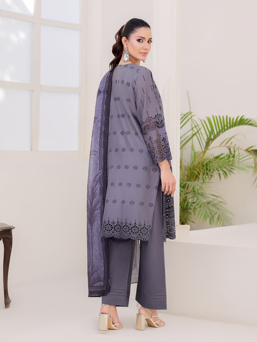 Oaks - ChickenKaari Pret Lawn Suit For Women - Charcoal - 3 Piece