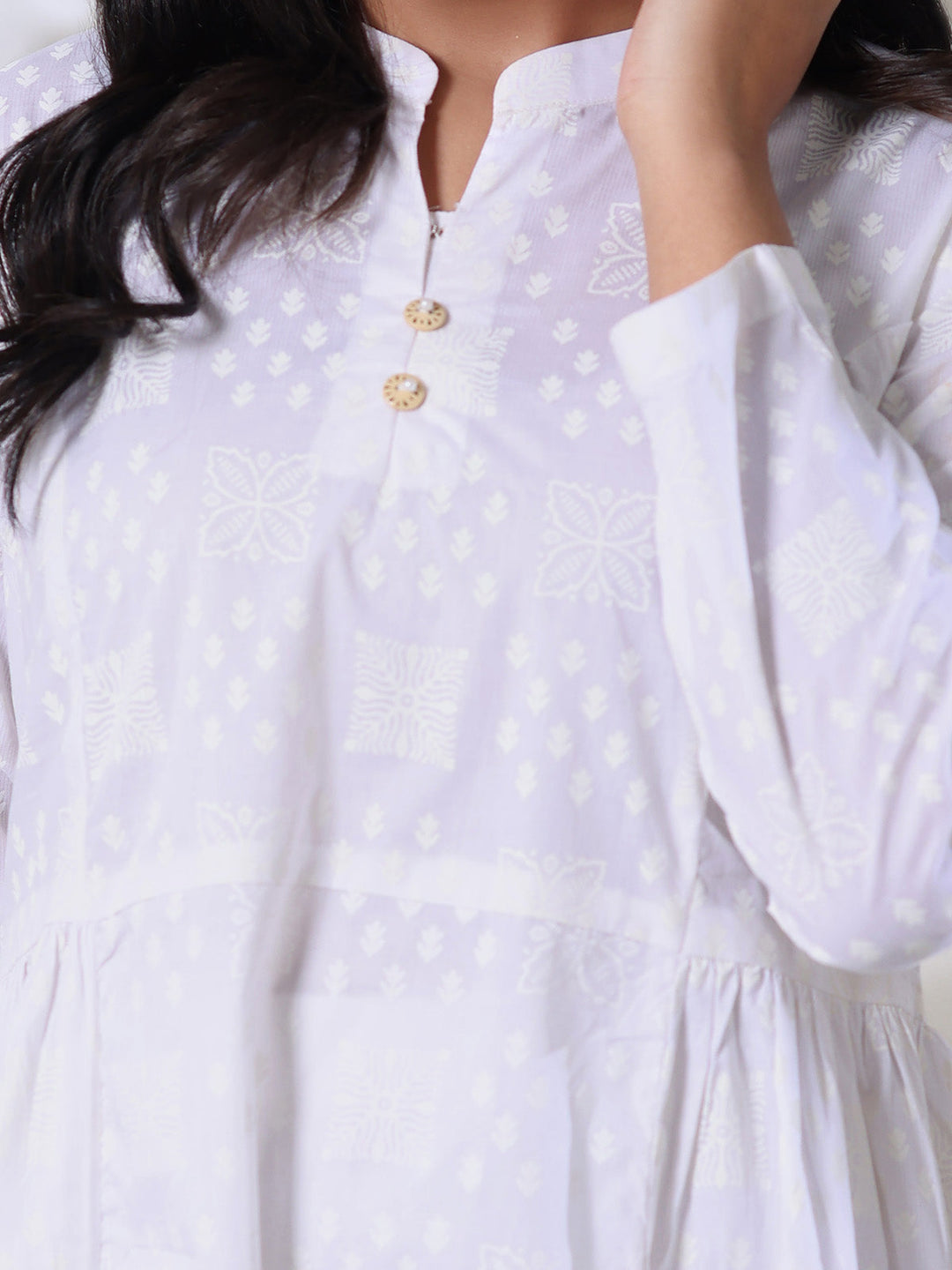Oaks - Screen Print Cambric Kurti For Women - White - 1 Piece