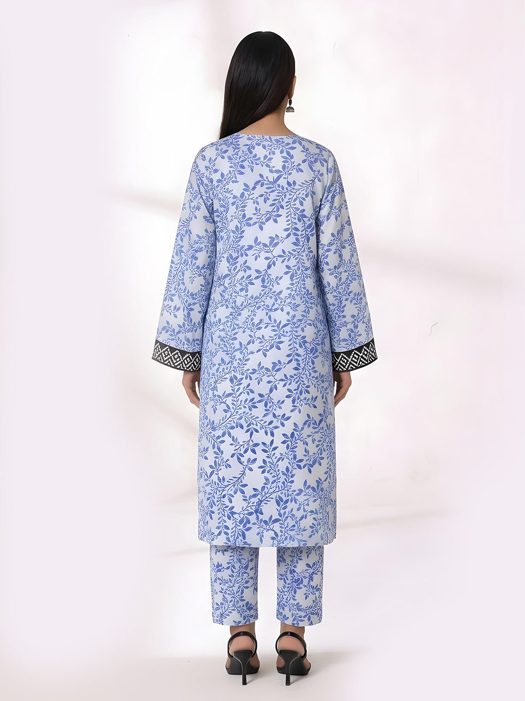 Oaks Printed Lawn Unstitched White 1 Piece