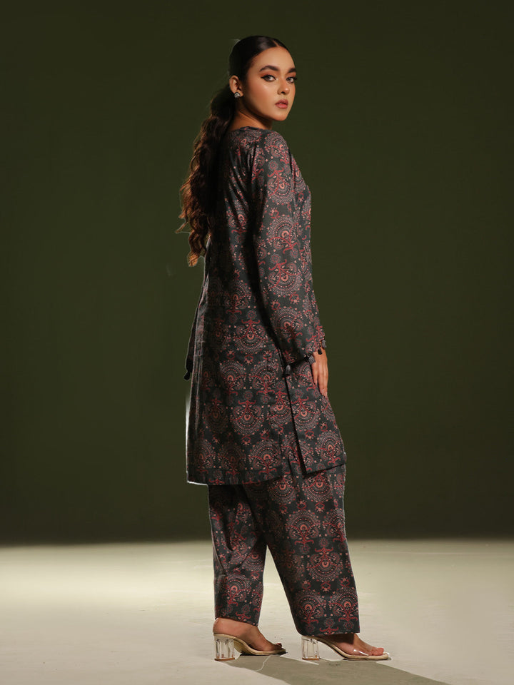 Oaks - Printed Unstitched Cambric Green  - 2 Piece