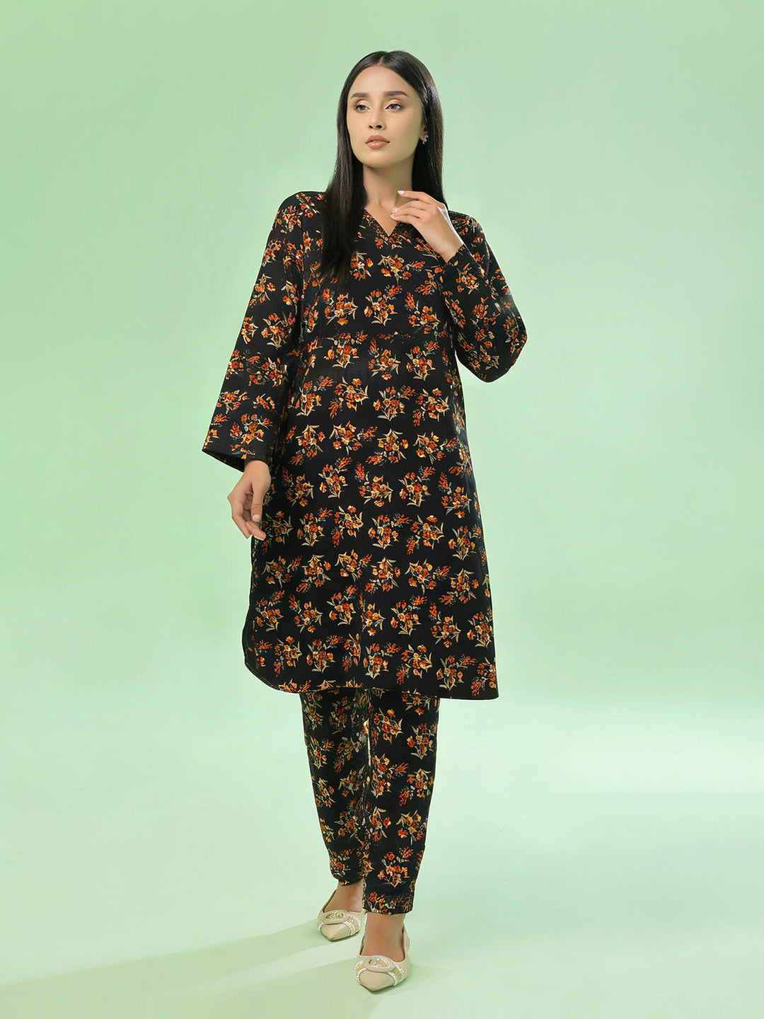 Oaks Printed Lawn Unstitched Black 2 Piece