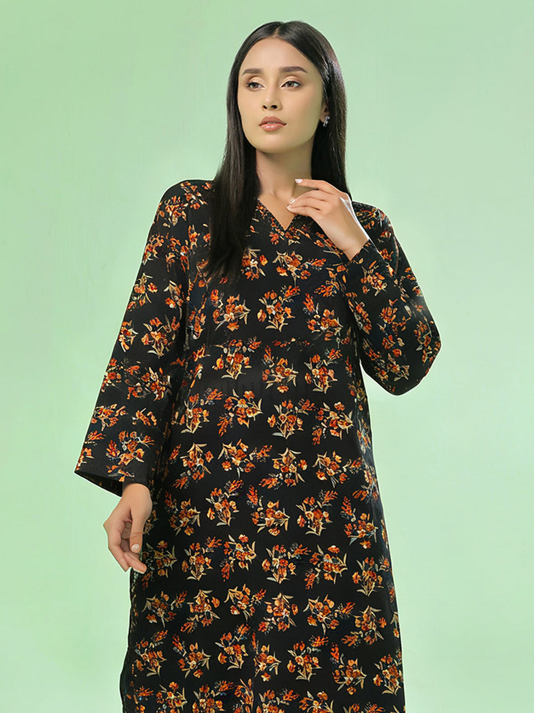 Oaks Printed Lawn Unstitched Black 2 Piece