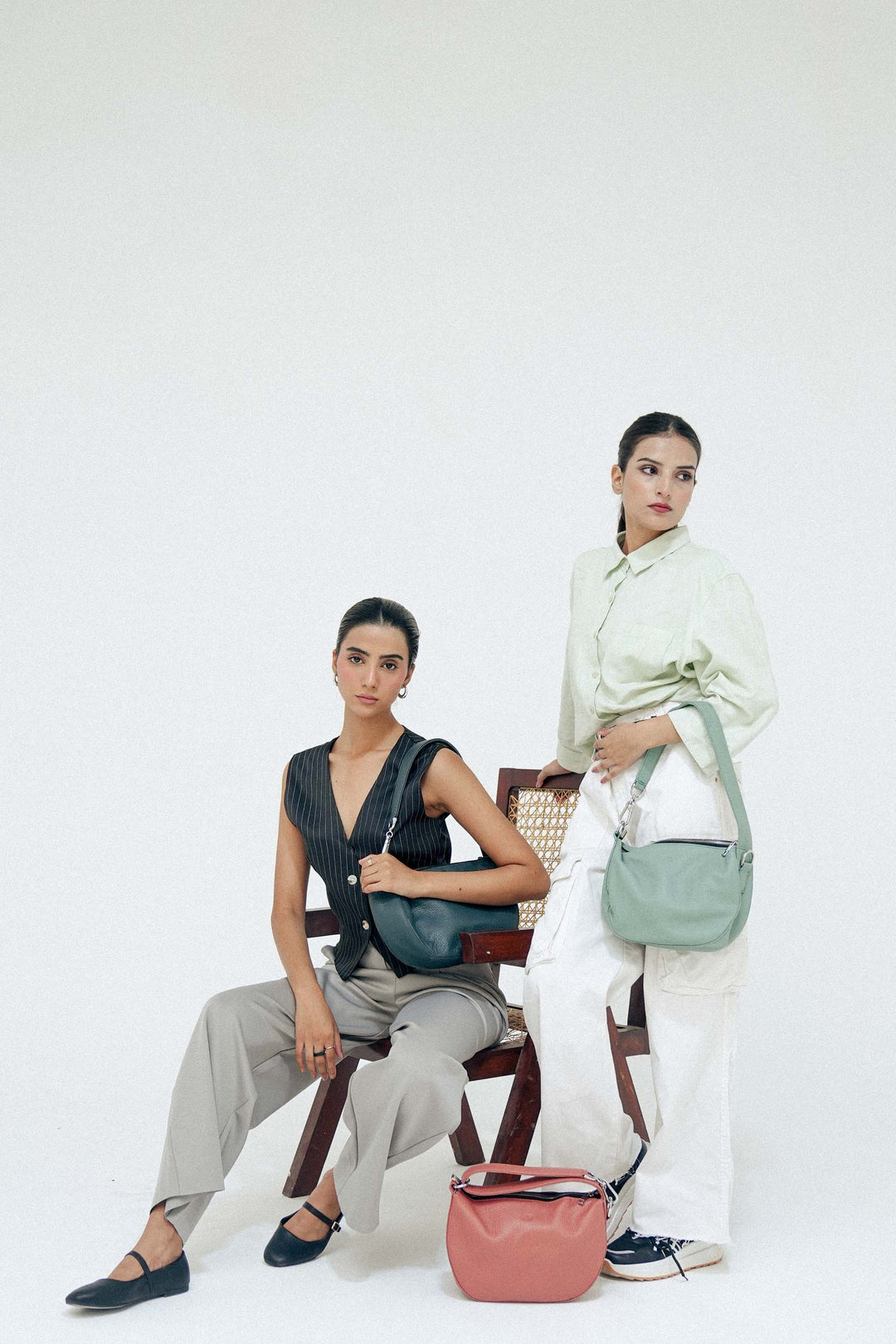 Zahraas Leather Hobo Shoulder Bag Pink